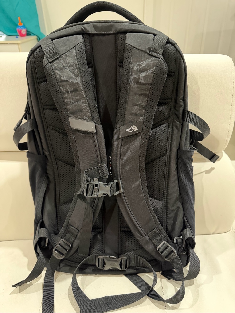 The North Face Recon Backpack Black 30L ,15  Laptop School Travel Hiking Bag NWT - Picture 3 of 16